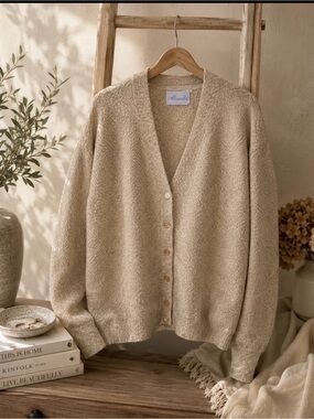 Alexander's 100% Alpaca Yarn butter yellow button up cardigan Sweater size XL